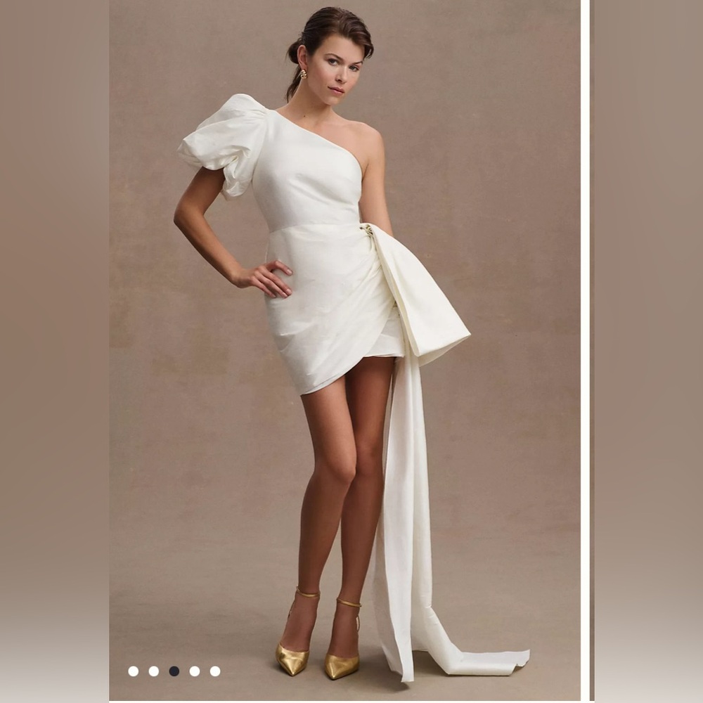 Sachin & Babi Dova Puffed One-Shoulder Bow Train Wrap Mini Dress